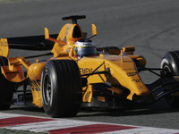 マクラーレン MP4-21 がバルセロナでデビュー 画像