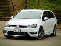 【VW ゴルフヴァリアント R-Line 試乗】フラットな走りと気負わないスマートさに好感…島崎七生人 画像