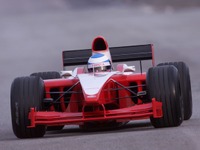 【トヨタF1ドリーム】サロがトヨタF1で初クラッシュ 画像