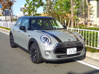 【MINI ハッチバック 5ドア 試乗】ホイールベース長くなっても刺激的な走りは健在…岩貞るみこ 画像