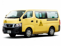 日産 NV350キャラバン の幼稚園バス仕様、安全性を向上 画像