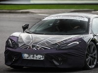 英マクラーレン「スポーツ・シリーズ」を予告…フロントノーズが見えた 画像