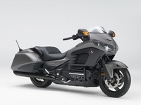 ホンダ、大型二輪クルーザー ゴールドウイング F6B に電動リバースシステム搭載 画像