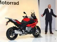 【ミラノショー14】BMW、新型クロスオーバー S1000XR を発表…F800Rも刷新 画像