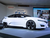 【ホンダ FCVコンセプト 発表】このデザインが最終版？　課題は「空気」と「熱」 画像