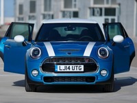 【ロサンゼルスモーターショー14】MINI ハッチバック 5ドア、米国導入…日本と同じ2グレード 画像