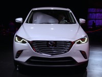 【マツダ CX-3 発表】高剛性ボディで走行安定性アップ…MTの設定も 画像