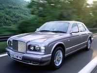 ベントレーの新型2+2クーペ、『CL』以上『456』未満 画像