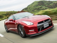 ニスモ、日産 GT-R 用スポーツリセッティングを追加発売 画像