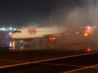 UAEアブダビ国際空港、ニキ航空が乗り入れを開始…ウィーンから第一便到着 画像