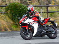 【ヤマハ YZF-R25 発売】高回転エンジンの秘密、投入された最新技術とは 画像