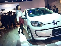 【VW e-up！試乗】e-up！ VS i3 、クルマを操る楽しさの表現方法が違う…吉田由美 画像