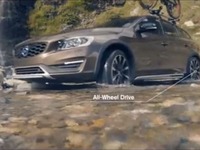 ボルボ V60 に クロスカントリー…引き上げられた悪路走破性能［動画］ 画像