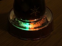 「コカ・コーラ」デザインボトルを彩る、LEDコースター…イオン限定 画像