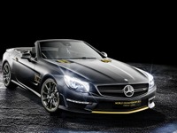 メルセデス SL63 AMG にF1優勝記念車…ブラック&ゴールドのハミルトン仕様 画像
