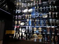 【F1】レッドブル、本拠地から60点以上の優勝トロフィーが盗まれる 画像