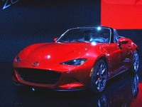 【ロサンゼルスモーターショー14】マツダ ロードスター新型、2.0L直4エンジン搭載の北米仕様［詳細画像］ 画像