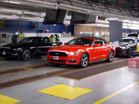 フォード マスタング コンバーチブル 新型、米国で出荷開始 画像