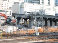 幻の「京浜急行線」高架橋、解体工事始まる 画像