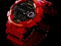 限定「シャア専用 G-SHOCK」抽選販売を開始 画像
