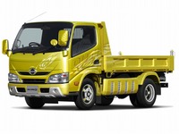 【東京オートサロン15】日野自動車、「カッコ良いCOOLなトラック」を提案 画像