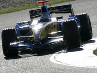 アロンソ、バーレーンへ準備万端 画像