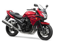 スズキ、大型バイク「バンディット1250S ABS」を改良…カウル刷新、新色を設定 画像