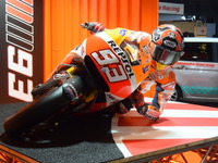 【東京オートサロン15】ホンダ、二輪コーナーで「MotoGP体験」…ゴールドウイング SE も出展 画像