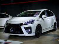 【東京オートサロン15】G’sのプリウスαは専用パーツ採用でスポーティな仕様に［詳細画像］ 画像