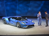 【デトロイトモーターショー15】フォードのスーパーカー「GT」 復活…600hpツインターボ搭載 画像