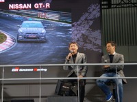 【東京オートサロン15】GT-R 開発責任者がトヨタブースで挑戦状!? 画像