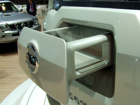 【ジュネーブモーターショー06】日産謹製、地球探検隊御用達---テラノート 画像