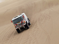 【ダカール15】日野2号車、手堅い走りで総合15位に浮上…第9ステージ 画像