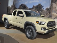 【デトロイトモーターショー15】トヨタ タコマ 新型、「TRD」の名を冠したオフロードグレード設定 画像