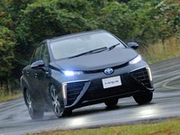 【池原照雄の単眼複眼】要望が高いのは高圧水素タンク? トヨタのFCV特許提供 画像