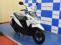 【スズキ アドレス110 発表】“通勤快速”スクーター、アドレスV125 との違いは 画像