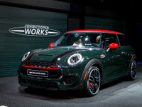 【デトロイトモーターショー15】MINI ハッチバック JCW…228馬力にパワーアップ［詳細画像］ 画像