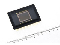 シャープ、交通監視用カメラ向け1/1型600万画素CCDを発売 画像