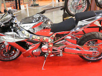 【東京モーターサイクルショー06】今年も見せた! ---ド派手カスタム 画像