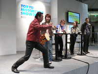 【東京モーターサイクルショー06】ハーレーでネギを買いにいく 画像