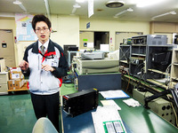 【JAL 整備の現場】音声やフライトデータを送受するVHF通信を守る［フォトレポート］ 画像