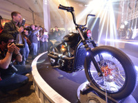 【ハーレーダビッドソン ストリート750 発表】ハーレーからのカスタム提案「GARAGE」 画像