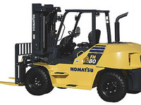 コマツ、新型油圧フォークリフト 3機種を発売…オフロード法2011年基準適合 画像