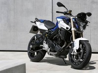 【BMW F 800 R 新型発表】表情一新、アクティブなキャラクターを強調［写真蔵］ 画像