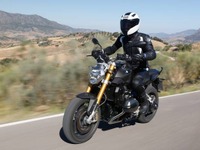 【BMW R1200 R 新型発表】ハイテク装備満載、走行性能に加え快適性も向上［動画］ 画像