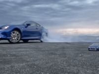 レクサス RC、ラジコンカーと競演…スーパーボウルCMに登場［動画］ 画像