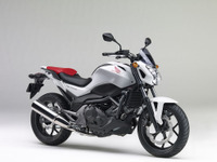 ホンダ NC750S、パールグレアホワイト採用の限定モデル発売 画像