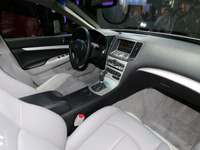 【ニューヨークモーターショー06】G35クーペ のデザインについて聞く 画像