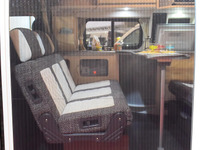 【キャンピングカーショー15】ハイエース 用「網戸」開発のホワイトハウス、その狙い 画像