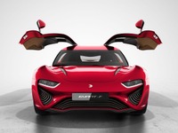 【ジュネーブモーターショー15】リヒテンシュタインから「クヮントF」…1090psの4シータースポーツ 画像
